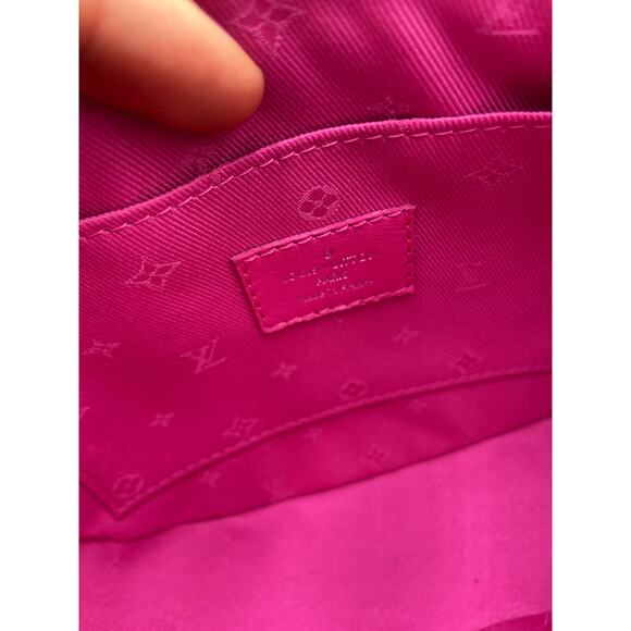 Louis Vuitton Calfskin Bubblegram Over The Moon Miami Pink Bag - Picture 14 of 16